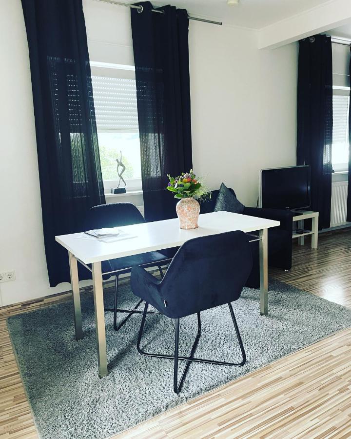 Maxhof Trier Apartment Bagian luar foto